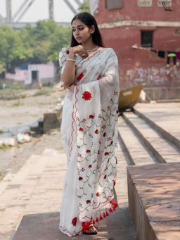 Suta - Women Wine Viscose Embroidered Saree