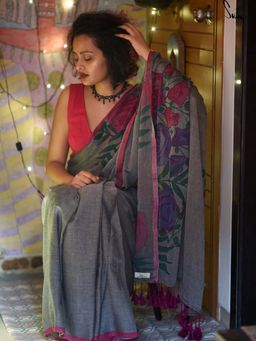 Suta - Women Grey Cotton Printed Saree