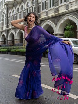Suta - Women Purple Cotton Printed Saree