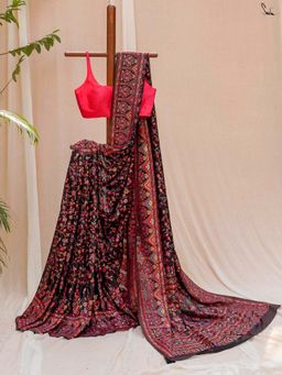 Suta - Women Black Wool Printed Saree