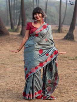 Suta - Women Green Silk Embroidered Saree