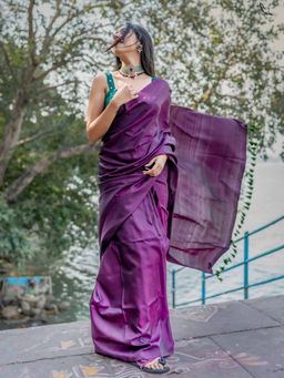 Suta - Women Wine Silk Solid/Plain Saree