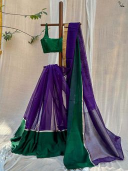 Suta - Women Purple Silk Woven Saree