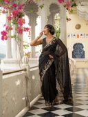 Black color option, Currently selected