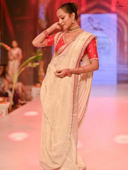 Suta - Women White Organza Embellished/Sequined Saree
