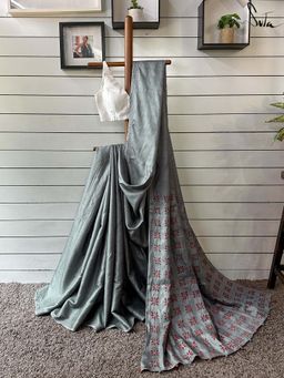 Suta - Women Grey Tussar Silk Woven Saree