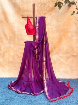 Suta - Women Magenta Cotton Woven Saree