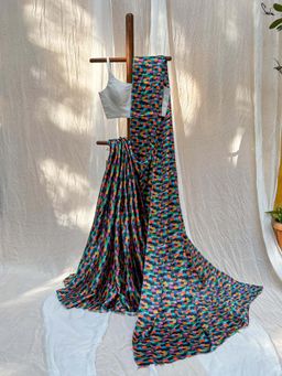Suta - Women Multi-Colour Viscose Printed Saree