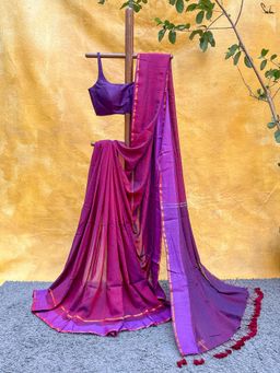 Suta - Women Magenta Cotton Woven Saree