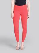 Pink color option, Currently selected