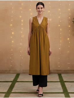 Pink Fort - Silk Blend Mustard Kurta with Pant