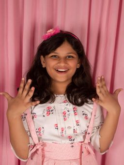 JEWELZ - Net Flower With Plastic Teddy Bear Shape Hair Band For Kids