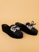 Black color option, Currently selected