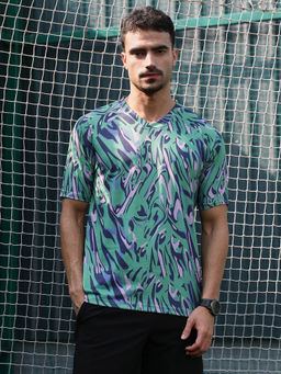 Campus Sutra - Men Multi-Color Polyester Activewear T-Shirt