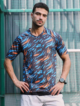 Campus Sutra - Men Multi-Color Polyester Activewear T-Shirt
