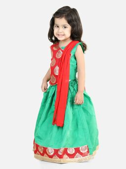 BownBee - Girls Round Panel Foil Print Lehenga- Green (Set of 3)
