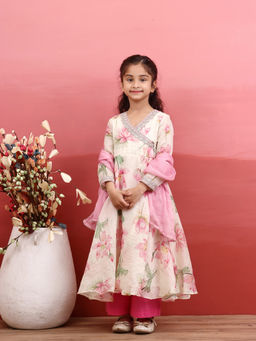Evaraah - Noorika Anarkali Kurta With Pant And Dupatta Pink