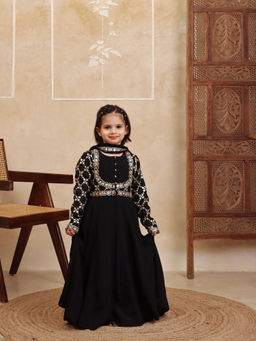 Evaraah - Noor Anarkali Kurta With Dupatta And Pant Black