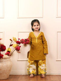Evaraah - Mahira Kurta Set