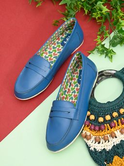 Hydes N Hues - Blue Solid Loafers For Women