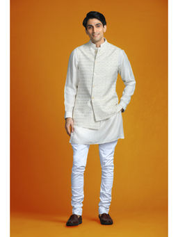 CHAR CHAAND - Ivory Asymmetrical Silk-Textured Elegance Kurta with Pant & Bundi (Set of 3)
