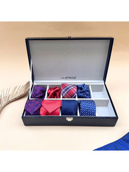 La Trove - Black Tie Pocket Square Organiser Closed Box