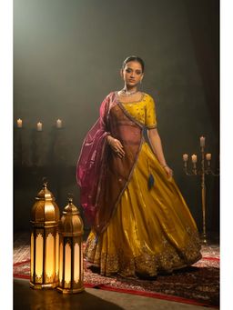 Aavya Store - Yellow Lehenga with Blouse and Dupatta (Set of 3)