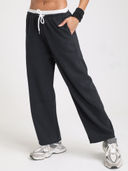 Black color option, Sold out, Currently selected