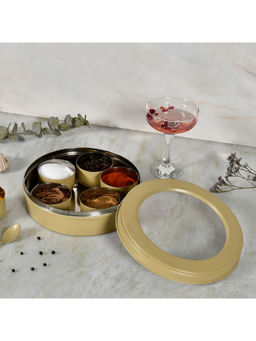 Living With Elan - 7 Compartment Air-Tight Spice Box Set with Spoon, Yellow