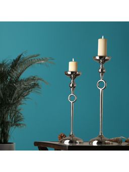 De Maison Decor - Ajna Silver Pillar Holder