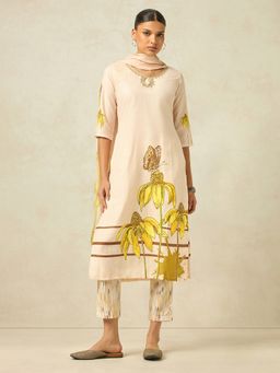 HRITIKA - Women Peach Floral Kurta with Pant and Dupatta