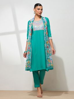 HRITIKA - Women Green Embroidered Kurta with Pant and Dupatta