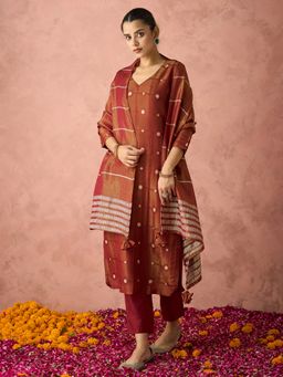 HRITIKA - Women Maroon Woven Kurta with Pant and Dupatta