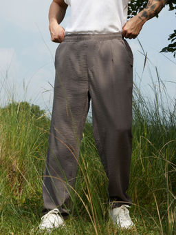 Campus Sutra - Men Moon Grey Crinkled Tailored Trouser