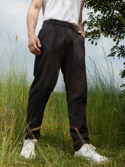 Campus Sutra - Men Midnight Black Solid Tailored Trouser