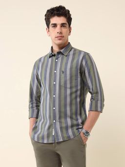 U.S. POLO ASSN. - Men's Vertical Striped Tailored Fit Shirt