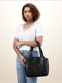Toteteca - Classy Shoulder Bag