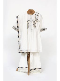 MiniMe Organics - Embroidered White Kurta With Palazzo & Dupatta (Set of 3)