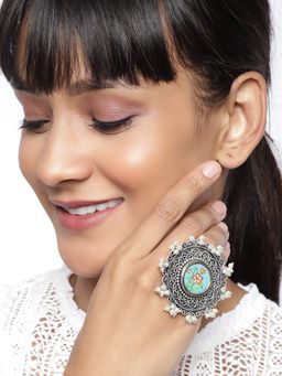 BINNI - Oxidized Silver-Plated Handcrafted Floral Photo Frame Ring