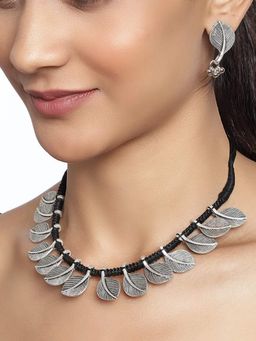 BINNI - Taruni Silver Plated Leaf Necklace Set