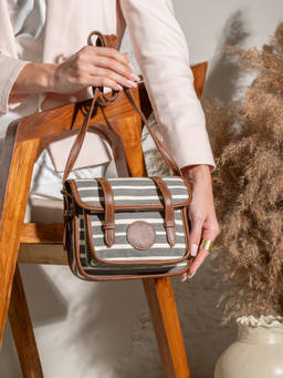 FAVORI - Multi-Color Retro Stripe Cross Body Bag