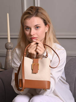 FAVORI - Tan Sylvia - Leather Bucket Bag
