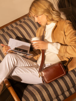 FAVORI - Brown Odette -Leather Crossbody Bag