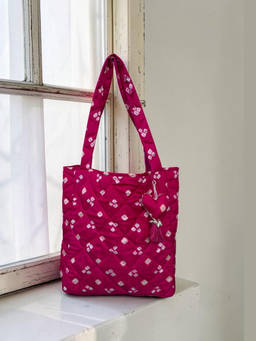 That Romeo - Pink Bandhani Heart Tote Bag