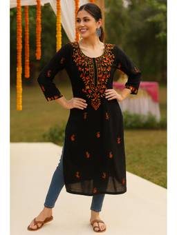 VAIRAGEE - Women'S Black Floral Embroidered Straight Kurta