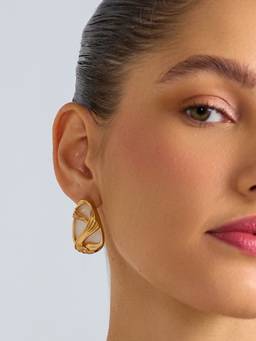 Anaash - Gold Luno Pearl Earrings