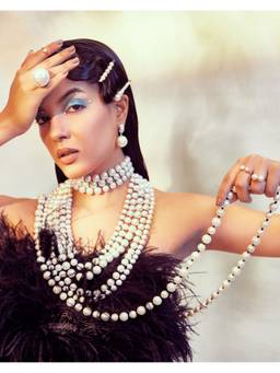 Anaash - White Knotted Single Necklace