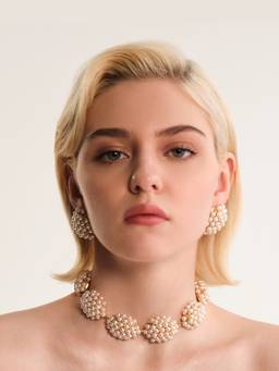 Anaash - White Cluster Choker and Stud Set