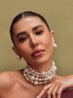 Anaash - White Mixed Pearl Choker