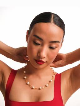 Anaash - Gold Dainty Linked Pearl Chain